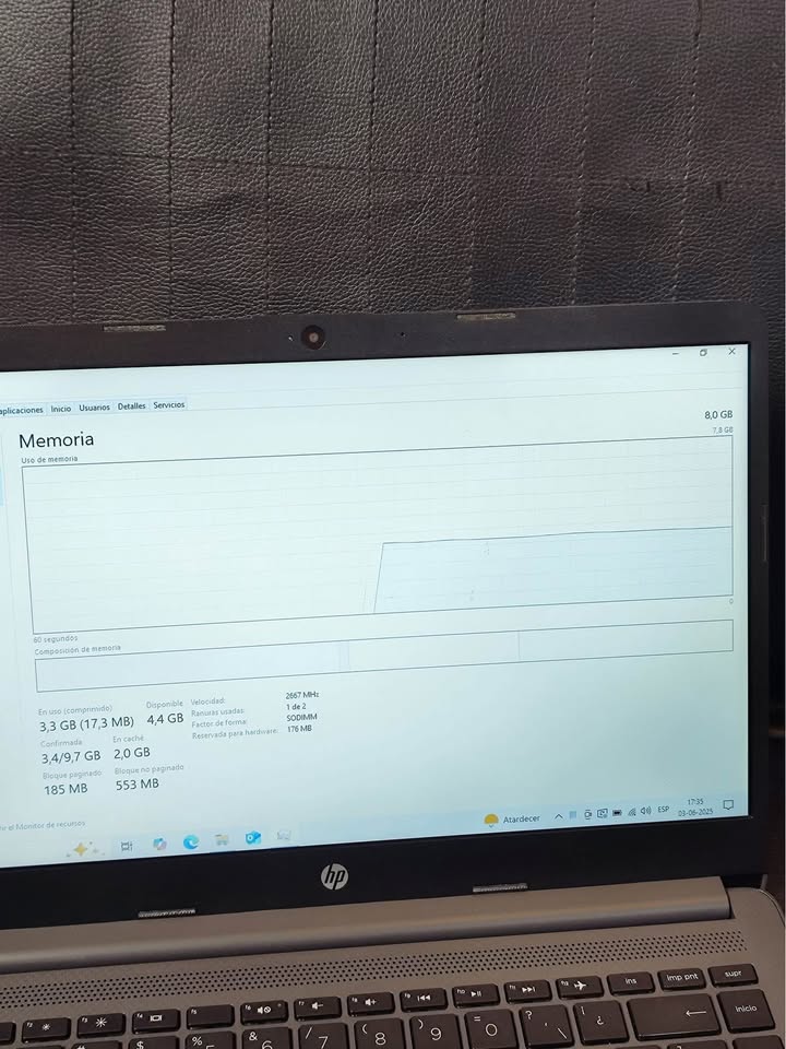 HP 240 G8 14" i3-10 GEN 8 GB RAM 256 GB SSD