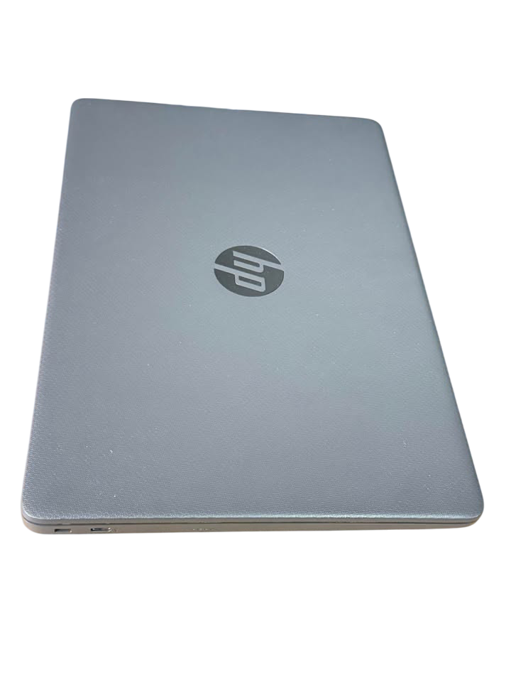 HP 240 G8 | Ryzen 5 5000 Series | 16GB RAM | 256GB SSD M.2 | 14" Full HD | Windows 11 | ¡Impecable y Lista para Usar!