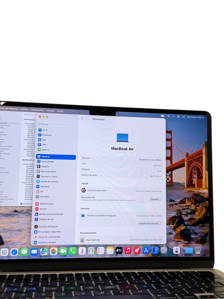 Apple MacBook Air M2 (2022) | 13.6" Retina | 10 Núcleos | 93% Batería | macOS | Color Starlight | Con Caja y Cargador MagSafe 3