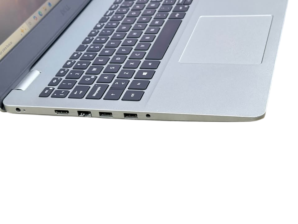 DELL INSPIRON 3501 15" | Intel Core i5 11ª Gen | 8GB RAM Expandible | 256GB SSD Expandible | Teclado Numérico