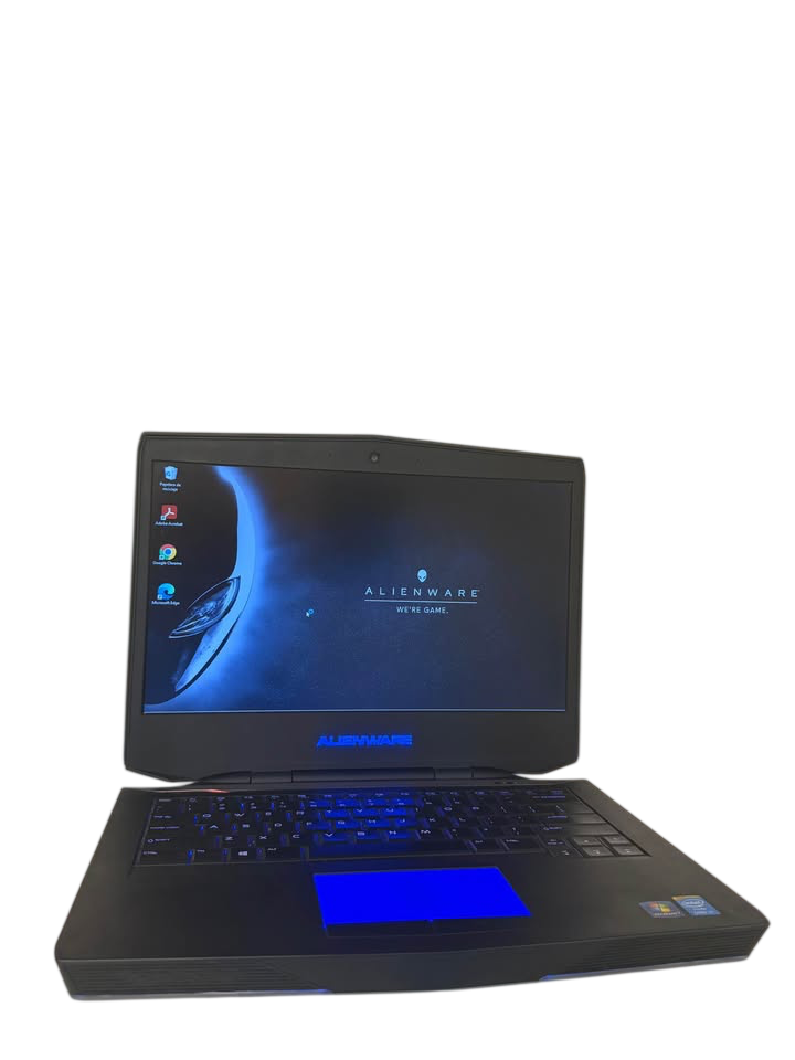 Alienware 15" | Intel i5 4-ta Gen | NVIDIA 1GB | Batería Nueva | Completo en Caja
