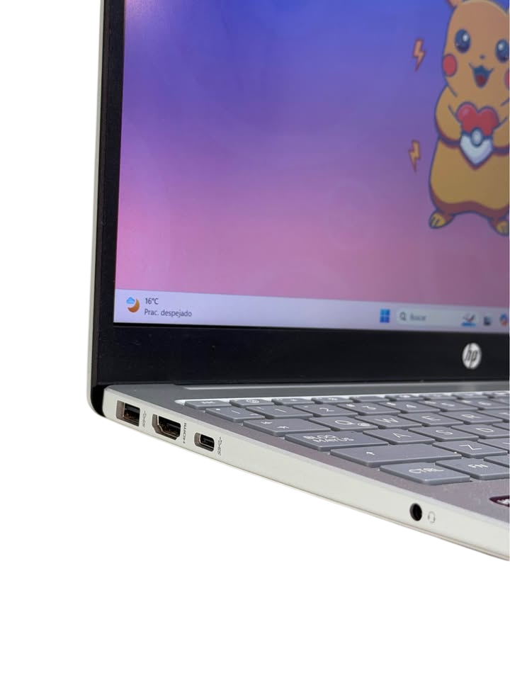 Laptop HP 15 | AMD Ryzen 7 7730U | 8 Núcleos | 16GB RAM DDR4 3200MHz | 512GB SSD | Lector de Huella